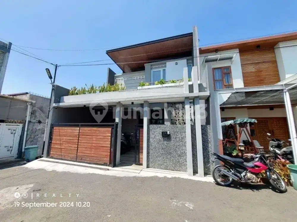 Dijual Hunian Strategis di Arcamanik Golf barat dkt Cisarenten & Antapani Bandung