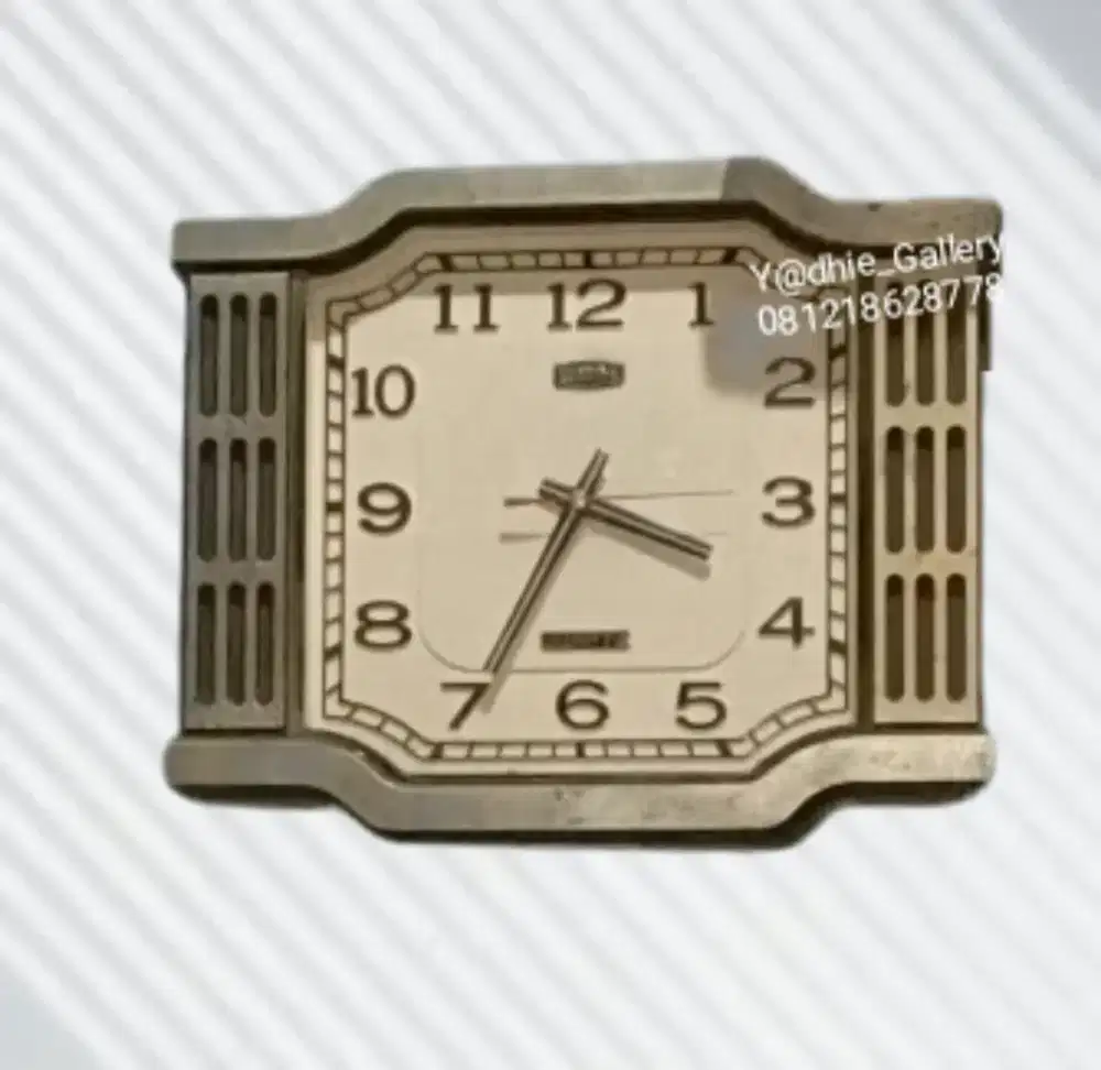 JAM DINDING VINTAGE WING'S