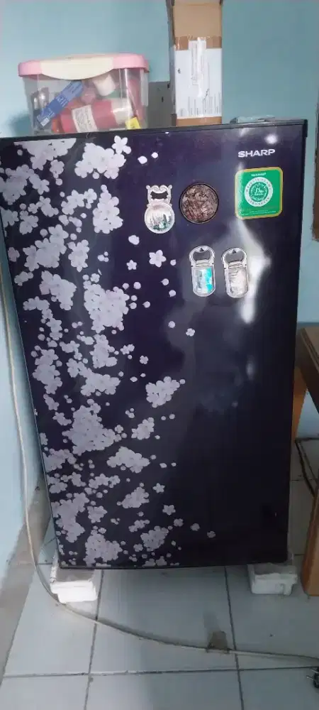 Kulkas Sharp Bekas