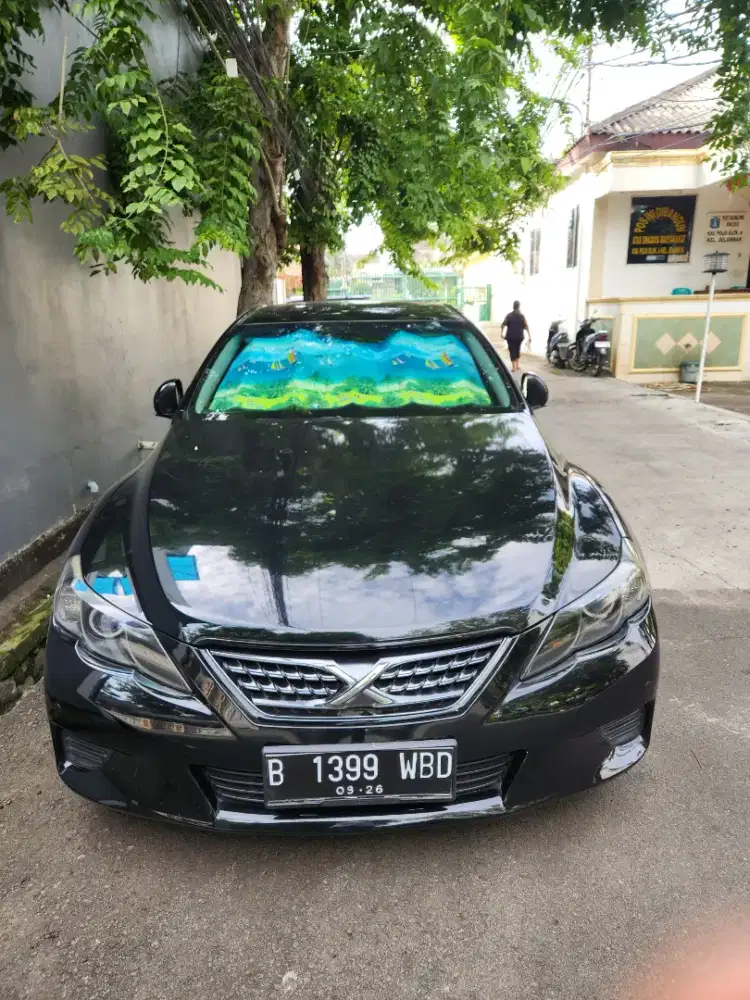 Toyota mark x 250G hitam tahun 2012