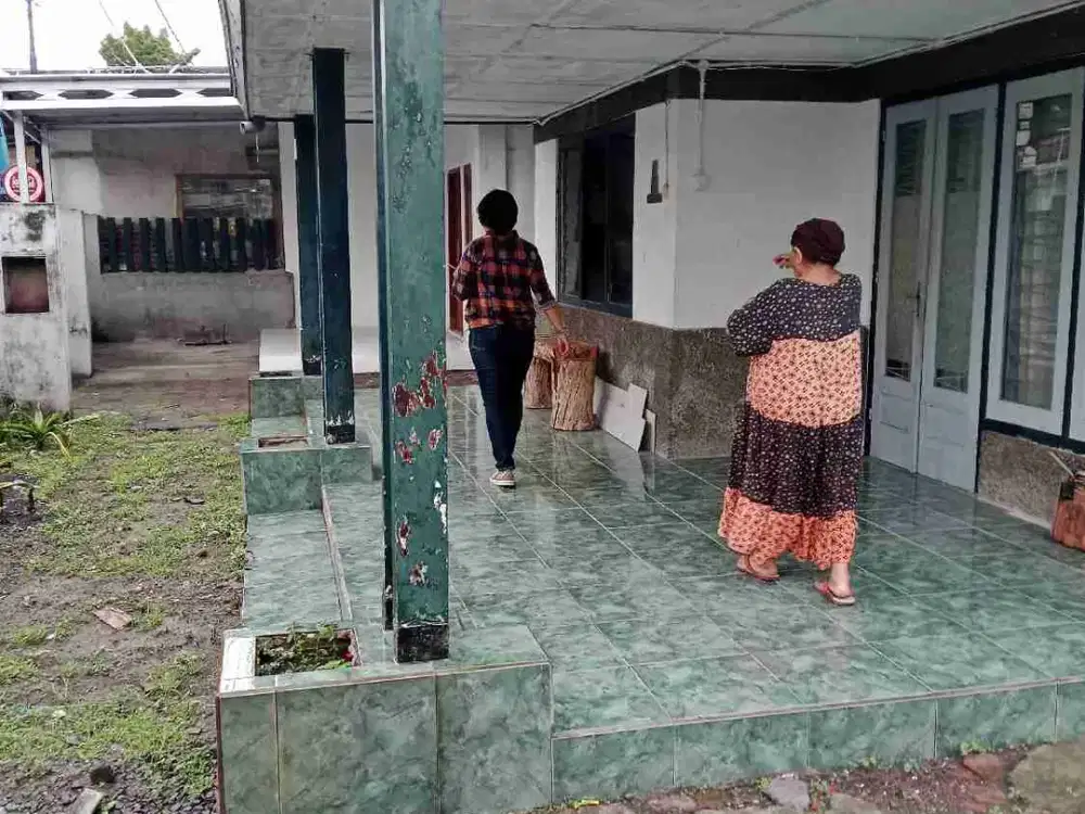 Disewakan Rumah Manyar Sambongan Surabaya