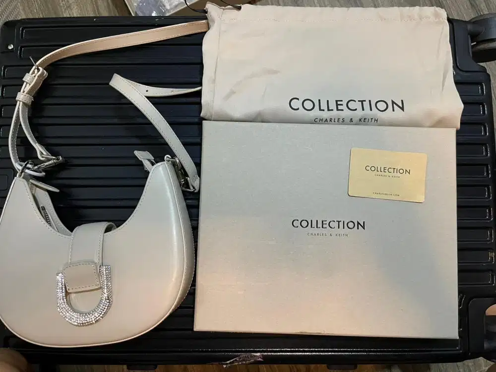 Tas Charles & Keith Original - Masih Baru