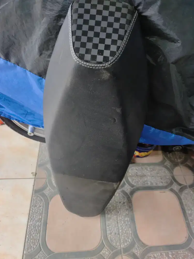 Jok yamaha nouvo z kaca