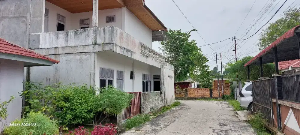 DIJUAL RUMAH 2 LANTAI