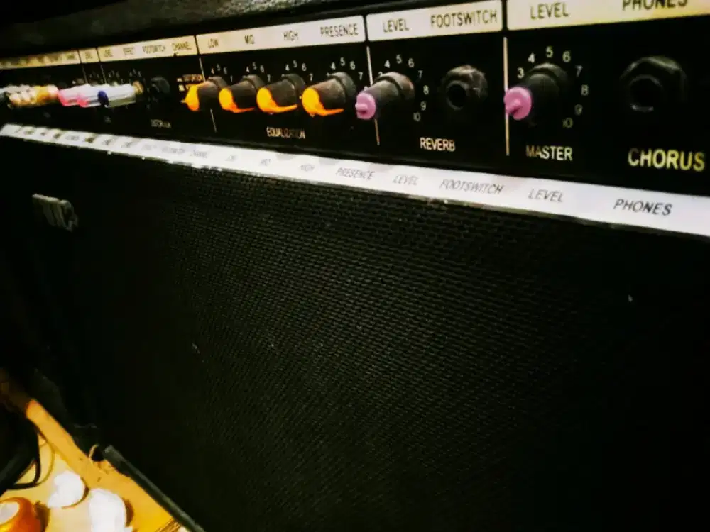 Ampli gitar Prince chorus 12 (dist/chorus/reverb)