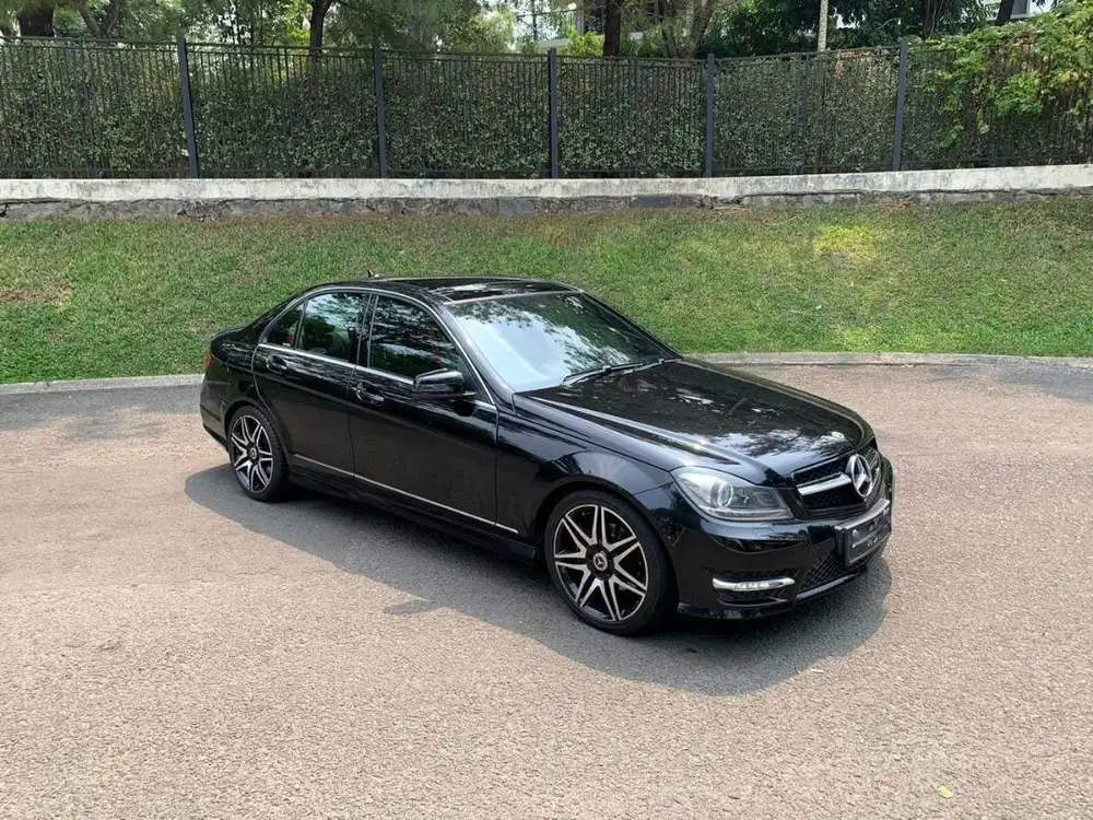 Mercedes Benz C250 AMG PLUS (Rare)