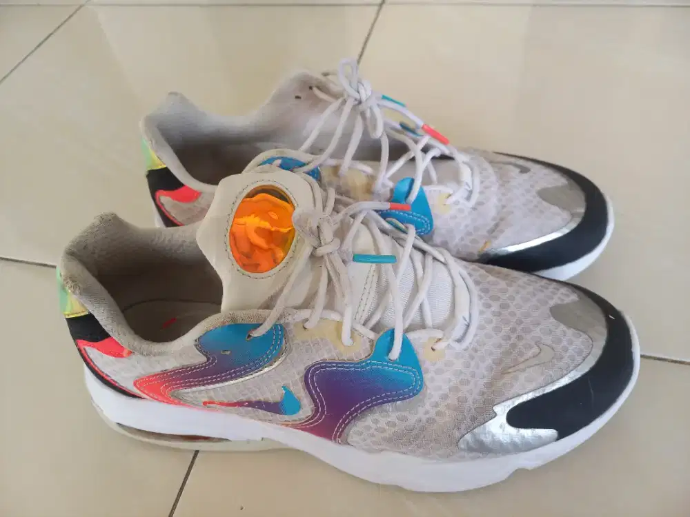 Nike Air max original bonus adidas predator