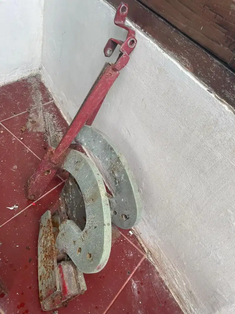 Engsel pintu mobil swift untuk modif bukaan ke atas