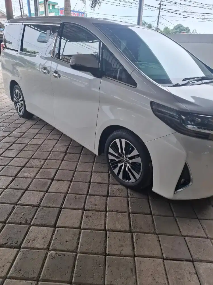 Toyota alphard 2.5 tipe G /harga 950t nego