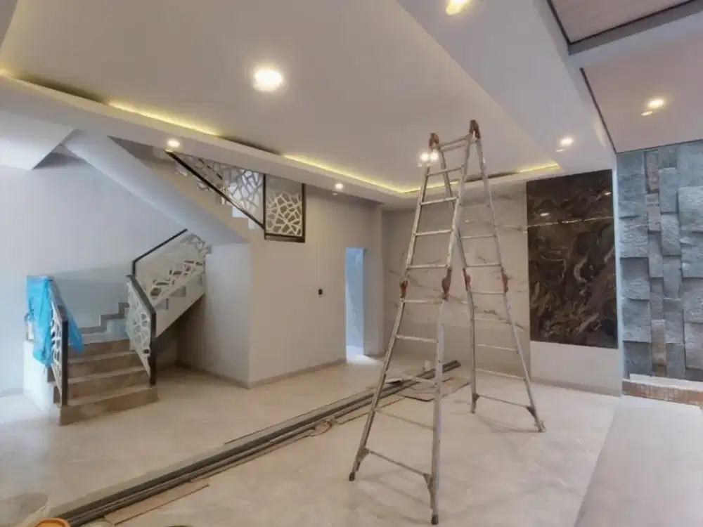 Rumah Pakuwon City, Lebar 10, Carport 2 Mobil, Nego