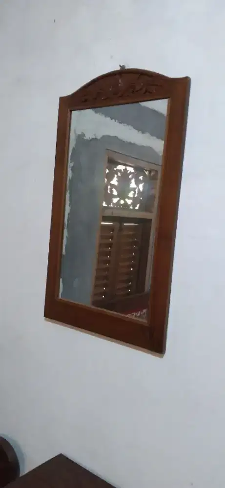 DIJUAL CERMIN DINDING JATI UKIR