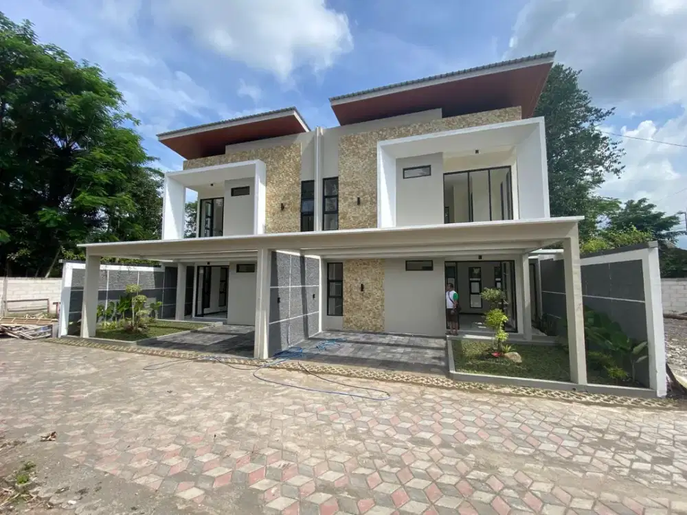 RUMAH MINIMALIST 2 LANTAI STRATEGIS MURAH DEKAT JL KALIURANG DAN PASAR GENTAN SLEMAN YOGYA