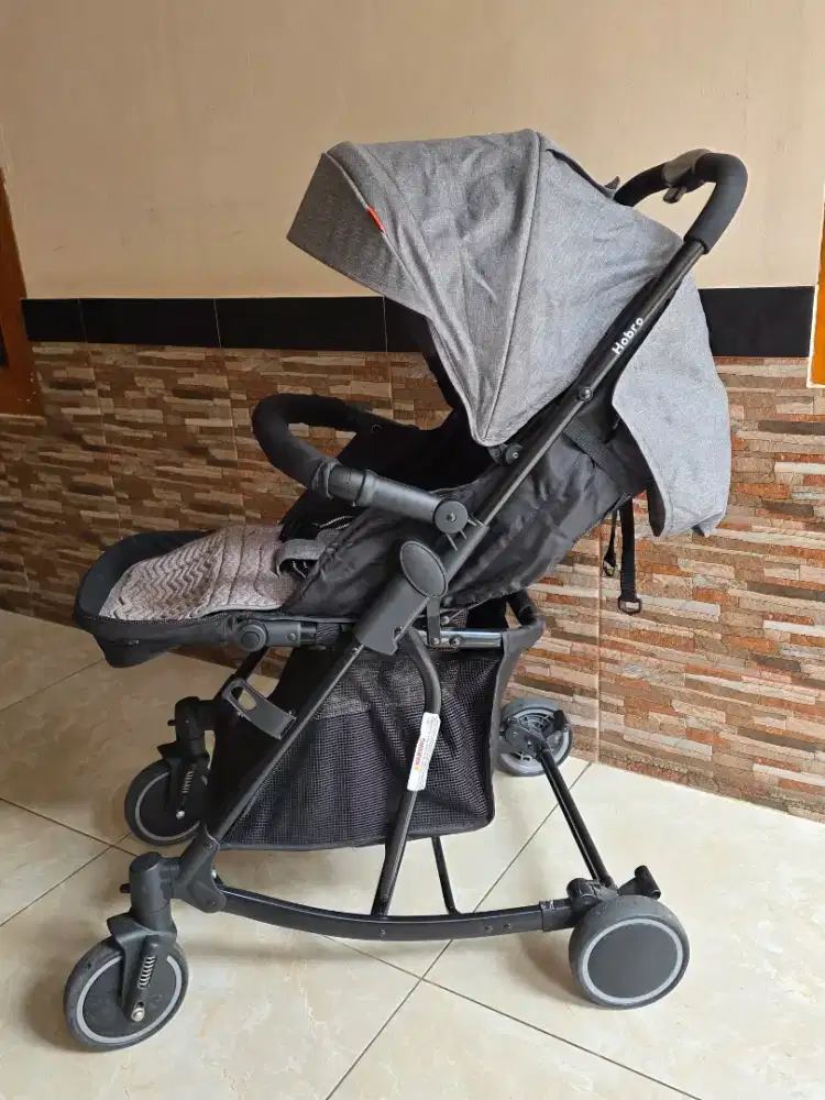 Stroller Labelle Hobro T-609 (Warna Grey Black)
