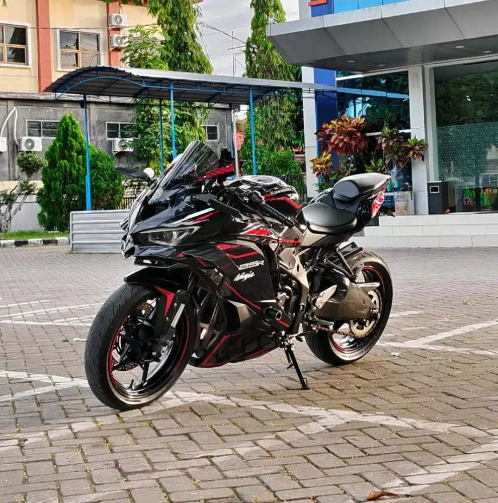 Kawasaki Zx25R new