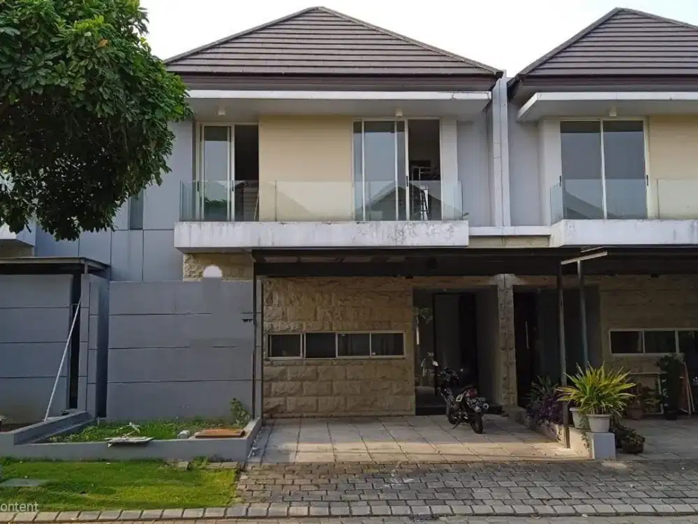 RUMAH GRAHA NATURA SURABAYA 2 LT MINIMALIS , DEKAT RUSTIC MARKET DAN LAKE .