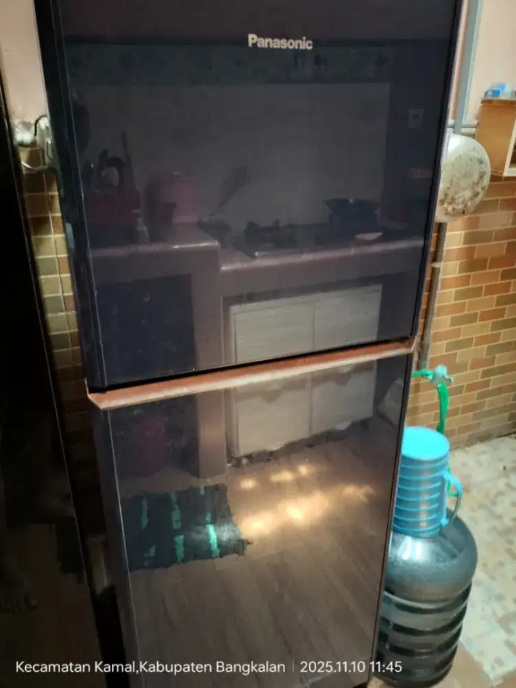 Kulkas Panasonic