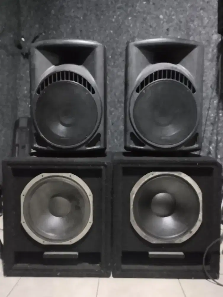 Speaker 15 Inch & 12 inch.