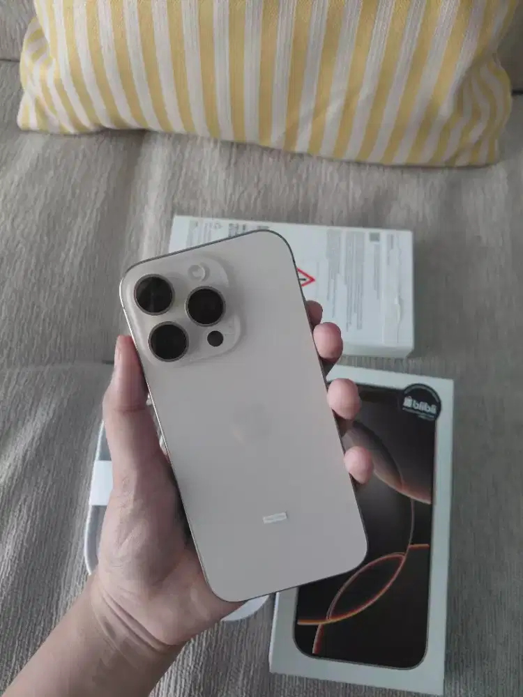 NEGO IPHONE 16 PRO 256GB BLIBLI DESERT TITANIUM - GARANSI ON JUNI 2026