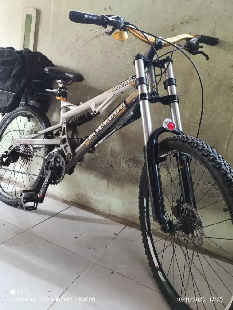 Sepeda mtb fullsus polygon axion 3.0 fork zoom double crown 3x8 speed