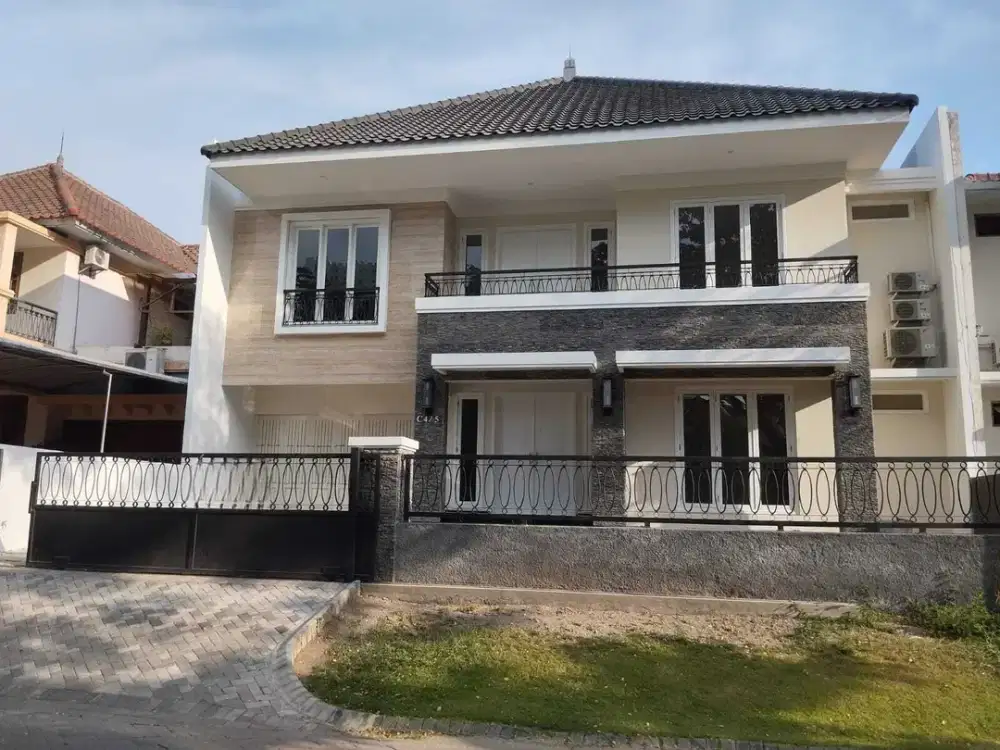 Rumah BARU 2 Lantai Minimalis Villa Royal Pakuwon City