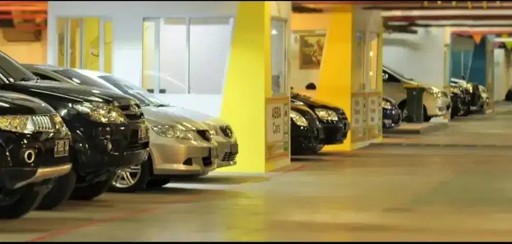 SEWA SHOWROOM MOBIL BEKAS