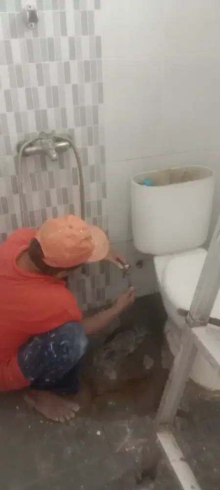 Jasa tukang banggunan harian & Borongan