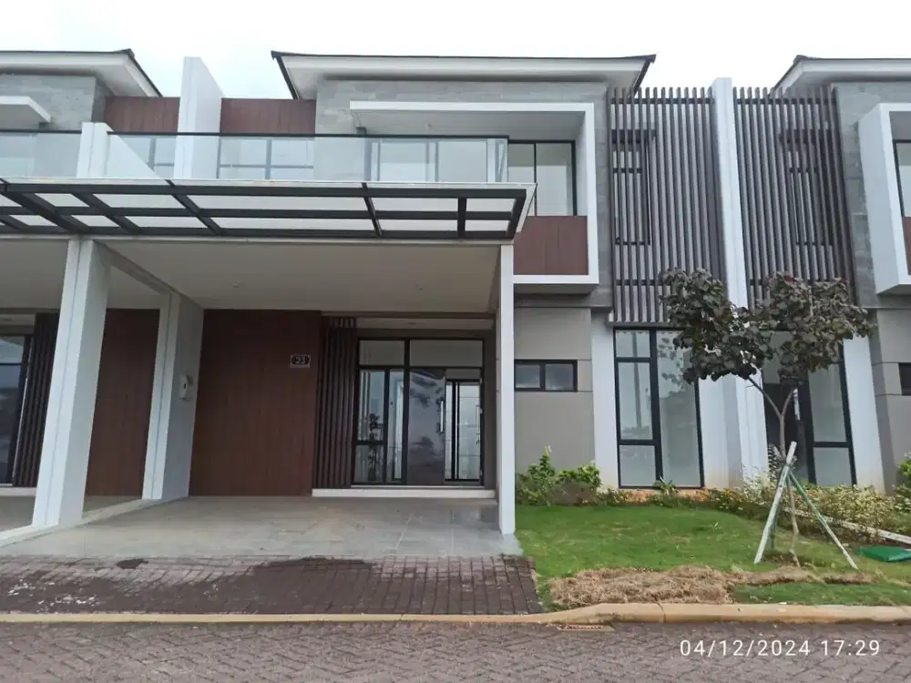 DIJAMIN MURAH SEKALI, UK 200m2 JUAL RUMAH PERMATA HIJAU PIK 2