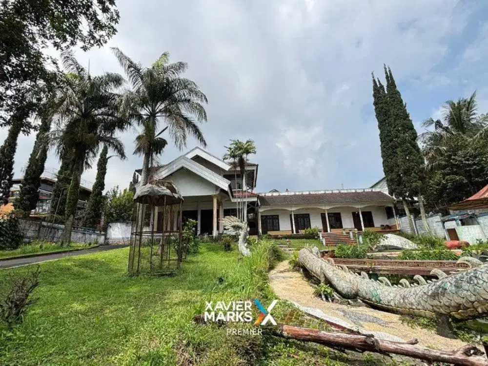 V1 Dijual Villa Taman Luas Dekat Jatim Park 1 Jalan Imam Bonjol Kota Batu