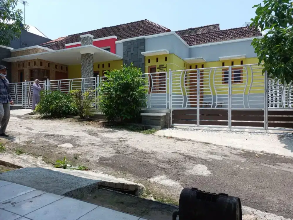 Rumah nyaman luas dekat pusat kota purwakarta