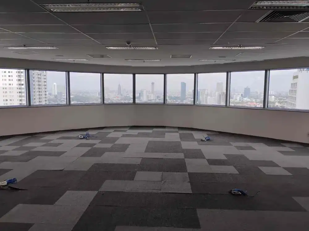 Disewakan Kantor Sudirman Jakarta Selatan Fitted
