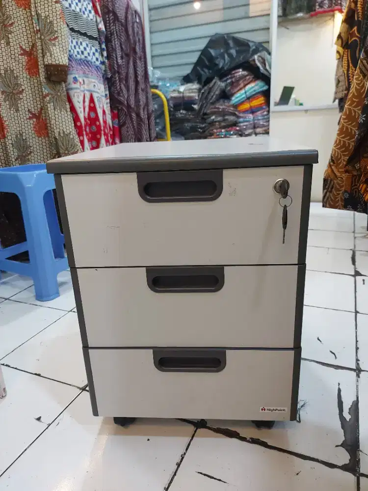 Nakas lemari rak kokoh murah