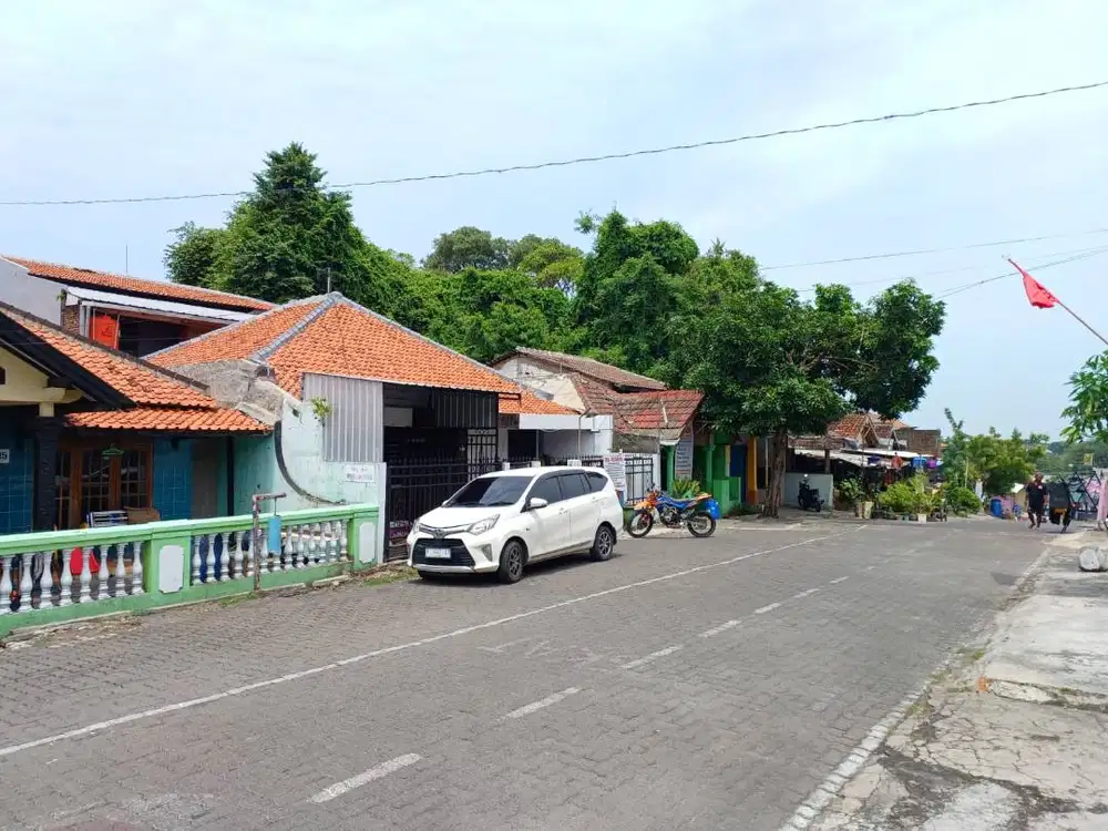 dijual rumah kost murah