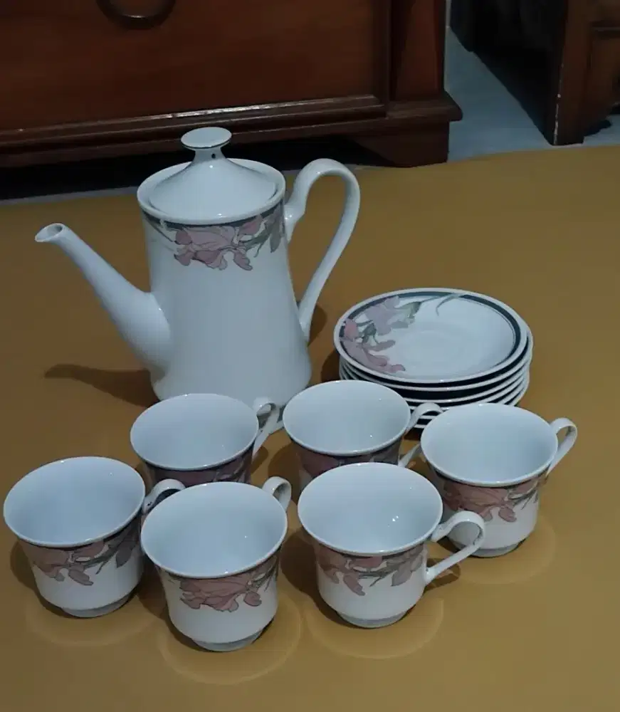 Jual tea set l cantik teko+cangkir