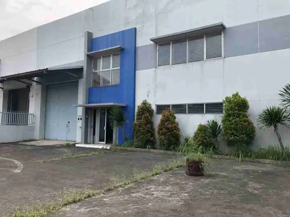 gudang siap pakai di delta silikon 5 lippo cikarang bekasi