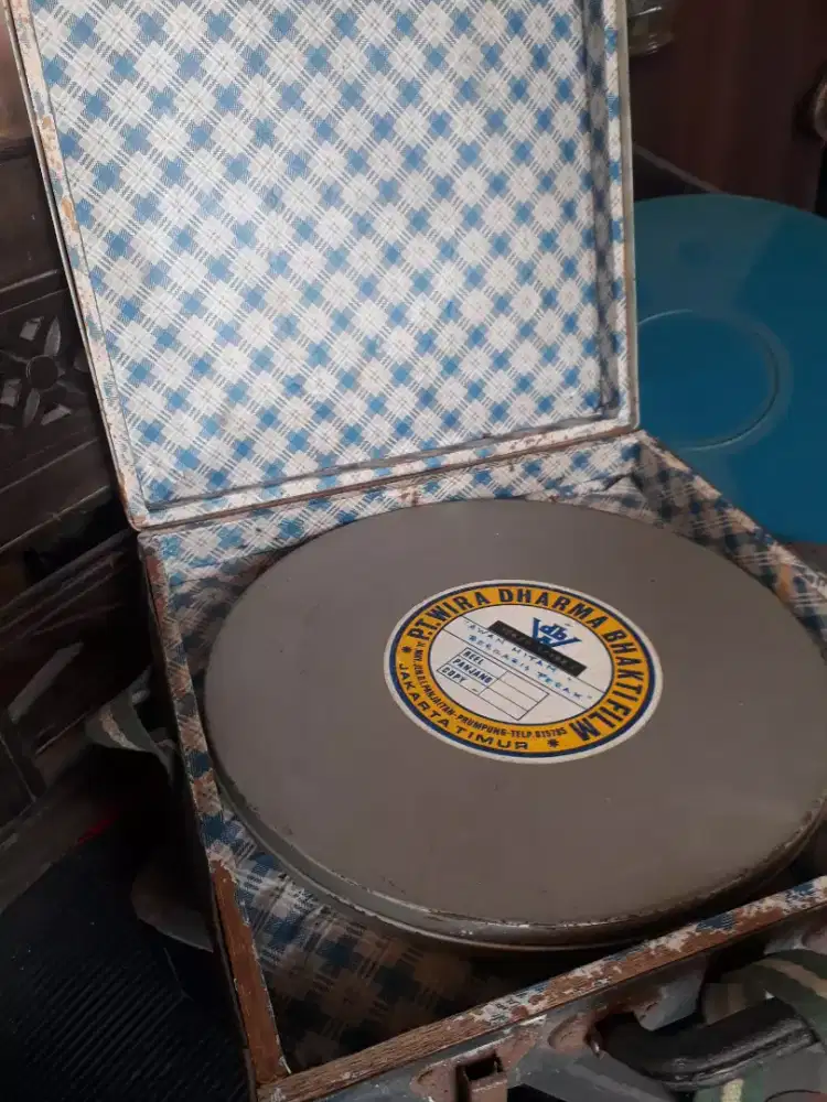 Rel roll film komplit