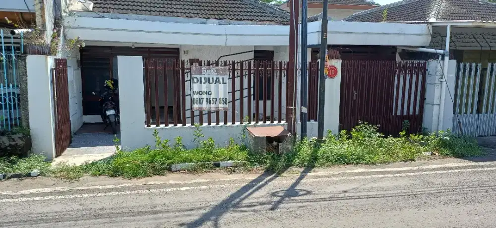 Rumah jl. Punglor harga terjangkau posisi tengah kota malang