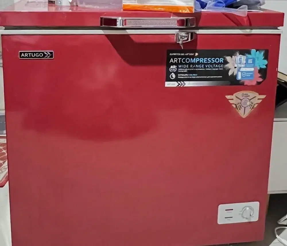 freezer daging warna merah maroon