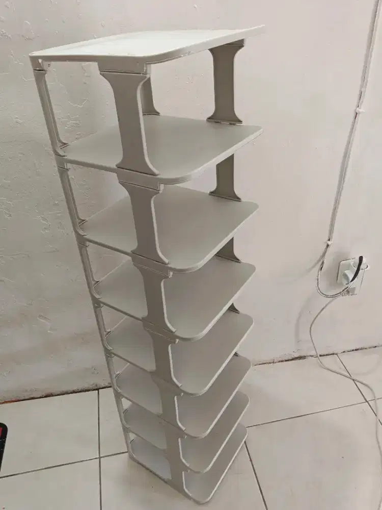 Rak Sepatu Serbaguna 8susun Putih Uk.24x26x100cm Bhan Tebal,Kuat,Awet