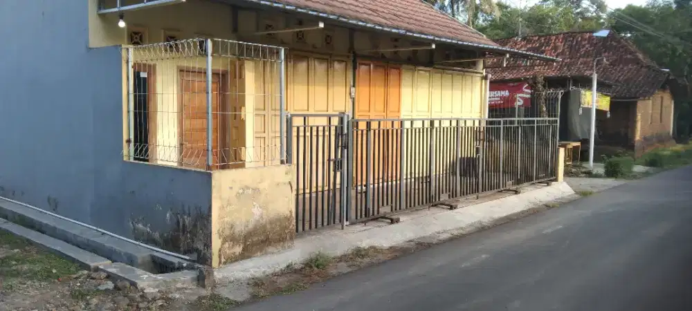 Rumah di jual daerah sendang arum sleman