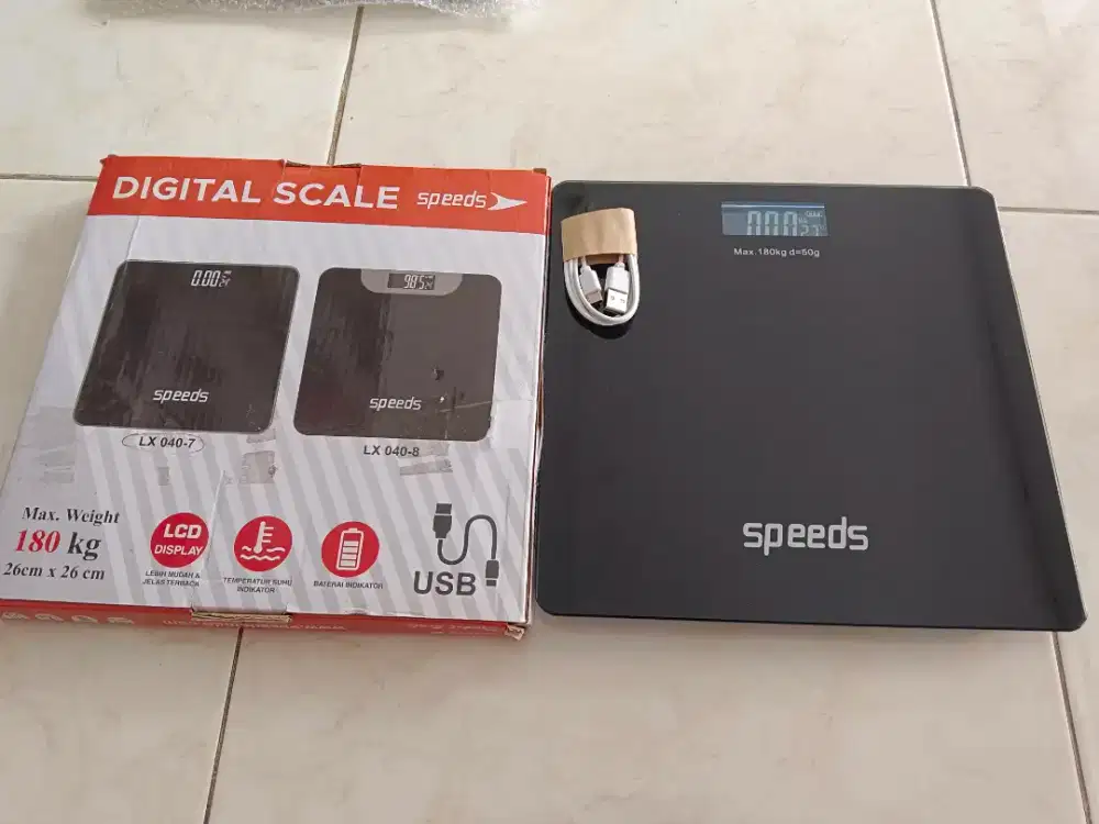 Timbangan Badan Digital 180kg Merk Speeds USB Charging Layar LCD