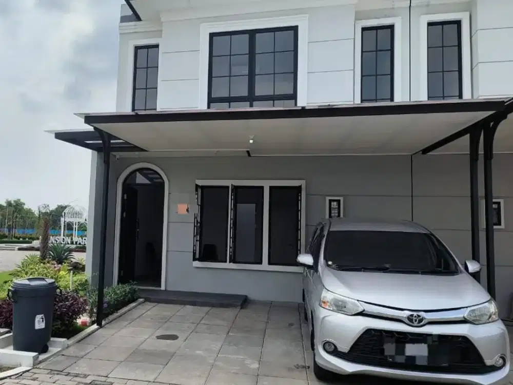 Rumah Di Mansion Nine