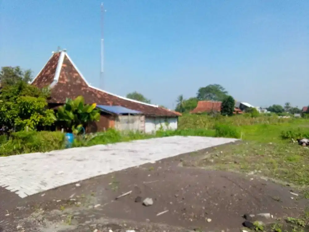 Utara Jalan Damai, tanah Sleman Jogja, dekat UII