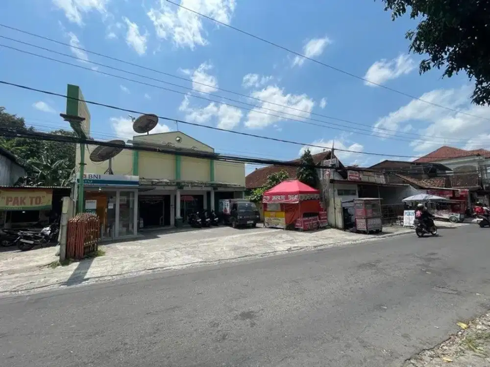 Investasi Ruang Usaha 890 Meter Persegi Lokasi Strategis Dekat Terminal Condongcatur Depok Sleman