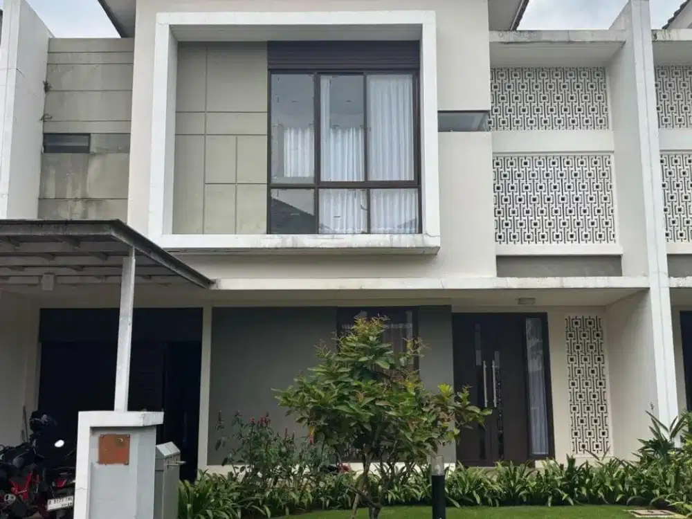 Jual Rugi! Rumah 2 Lantai di Summarecon, Bandung