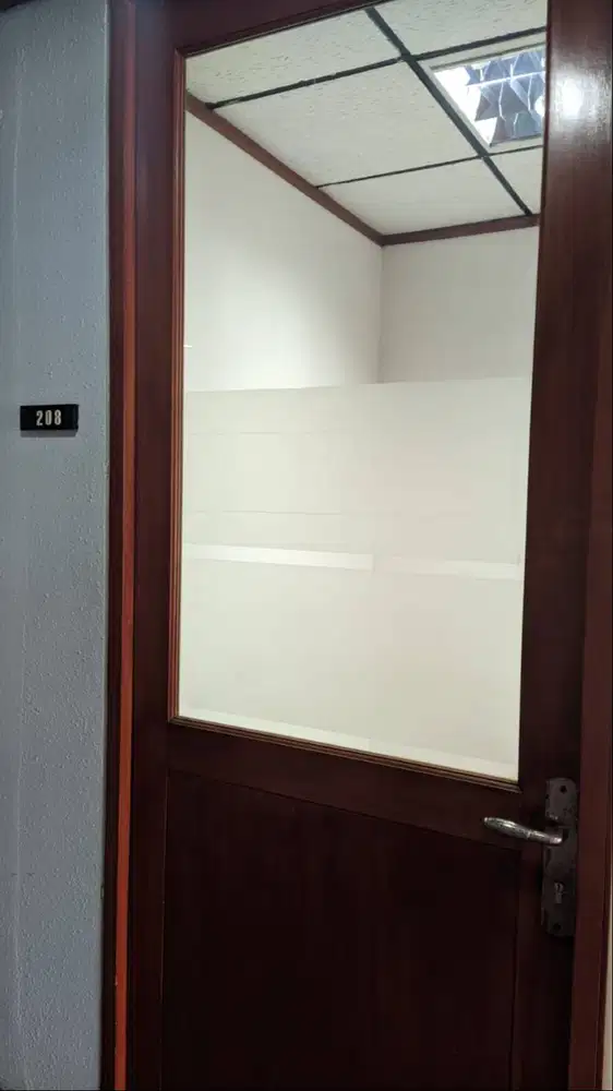 Disewakan Ruang Kantor Luas 100M2 Kuningan Jakarta Selatan