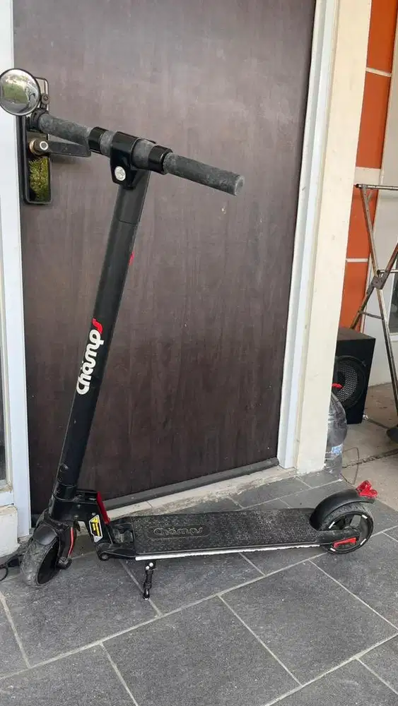 Skuter Lipat Listrik