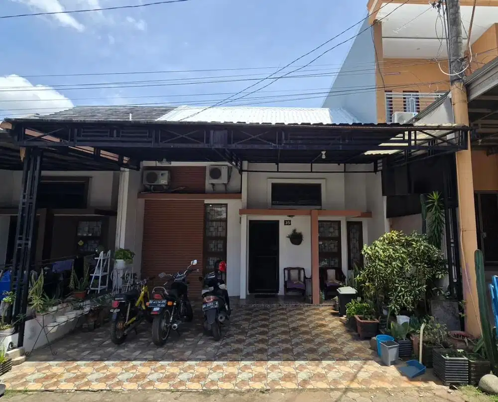 DIJUAL RUMAH LOKASI STRATEGIS, BISA NEGO.