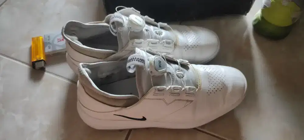 Sepatu Golf second