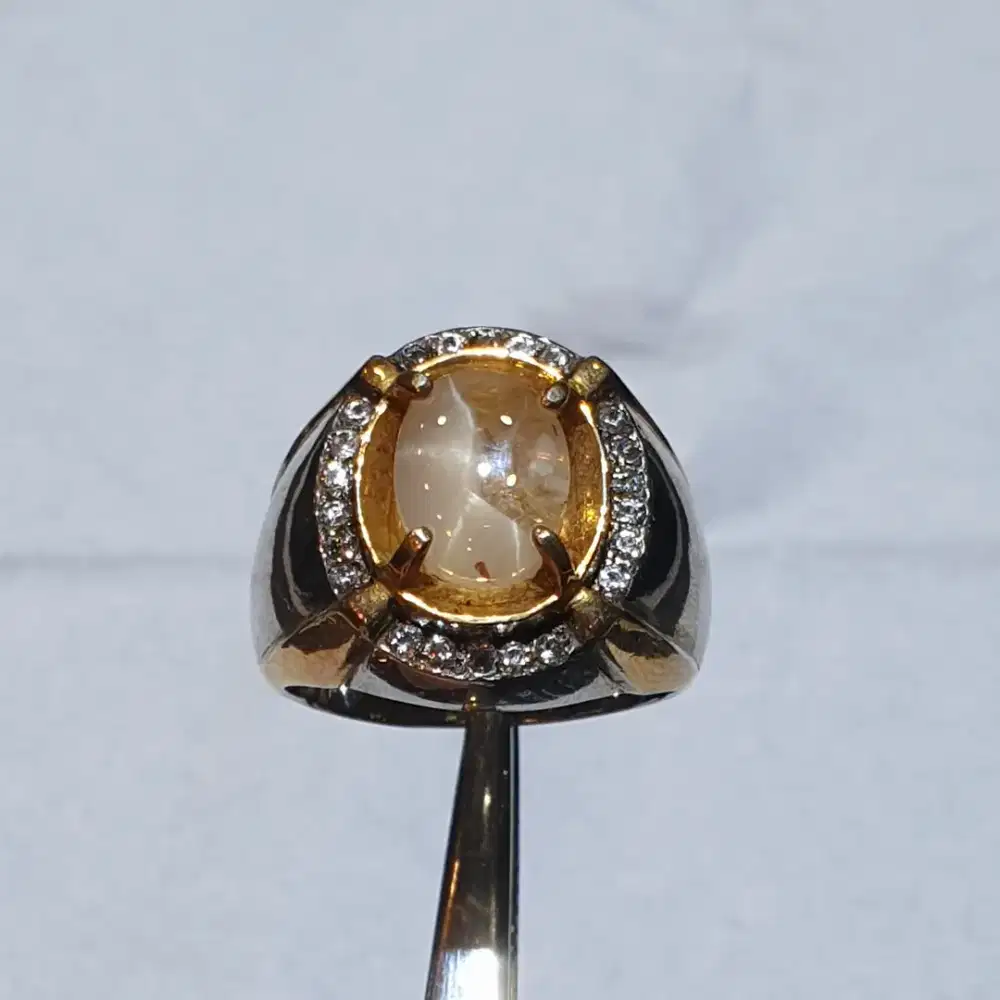 Natural Yellow Star Sapphire Srilanka 5.40 crt