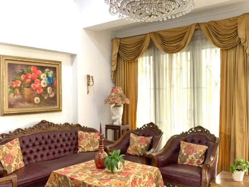 RUMAH DI MENTENG JAKARTA PUSAT TANAH BESAR